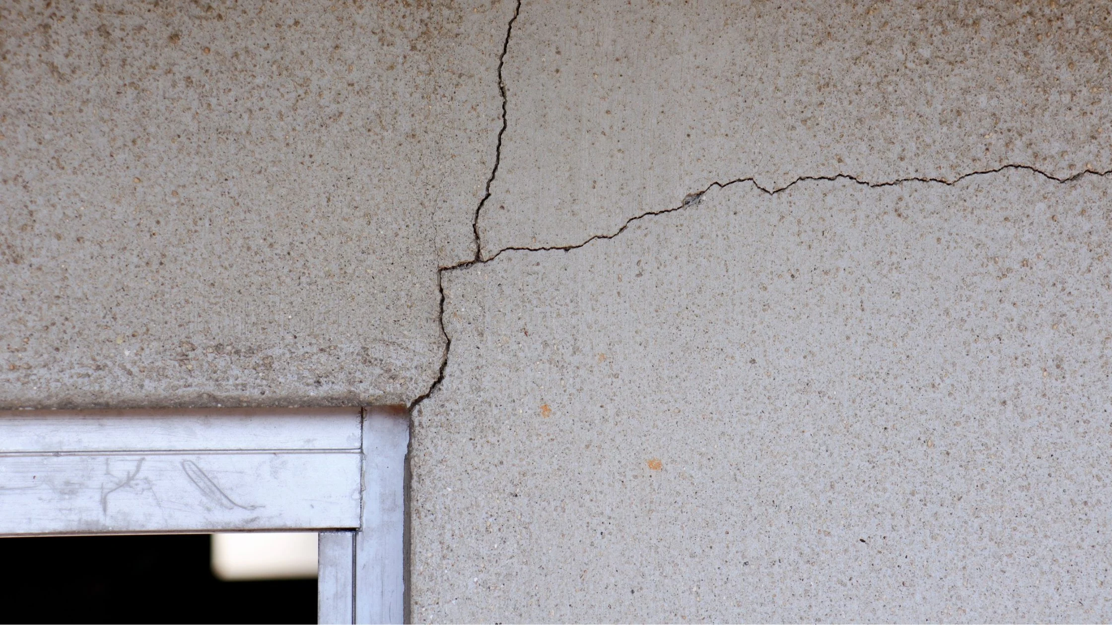 Fissure Façade